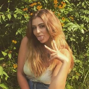 Meet your Posher, Destiny